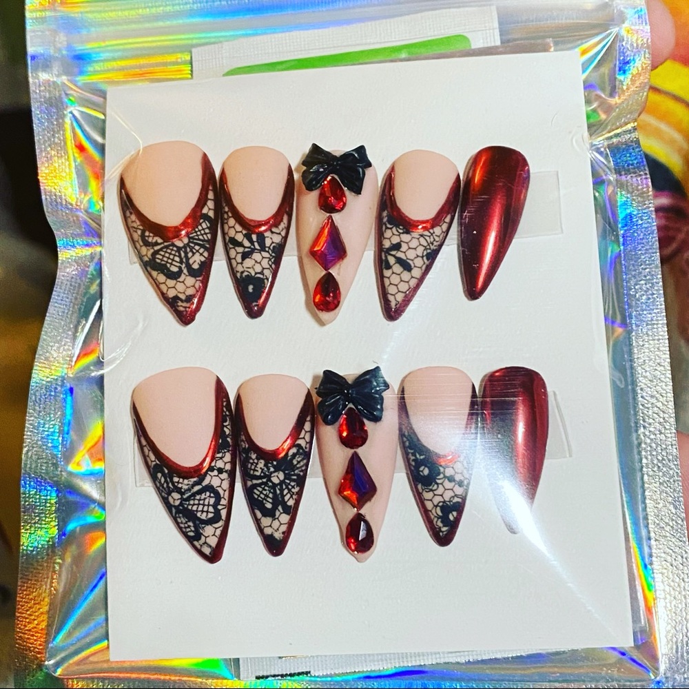 Custom Press-On Nails